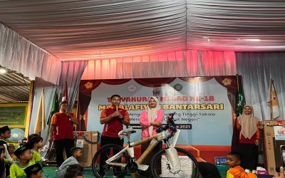 Jalan Sehat Semarak Milad ke-18 MA Salafiyah Bantarsari Meriah dan Penuh Kebersamaan