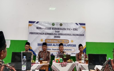 Sosialisasi Kurikulum PM+KBC sekaligus Penyusunan Kurikulum Operasional Madrasah (KOM)